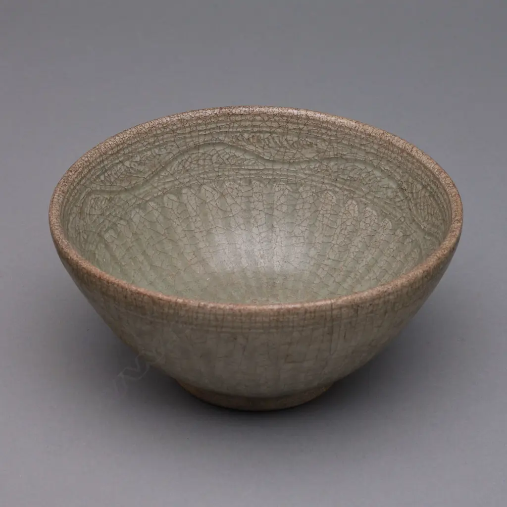 A Sawankhalok stoneware bowl, Image 1++